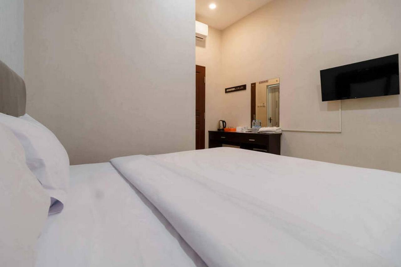 Reddoorz At Seindo Hotel Medan Sunggal エクステリア 写真