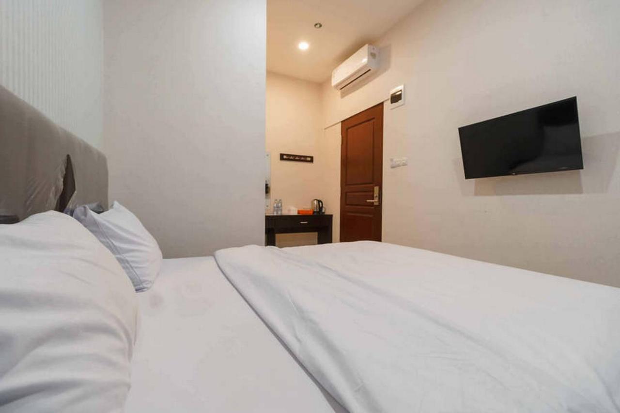 Reddoorz At Seindo Hotel Medan Sunggal エクステリア 写真